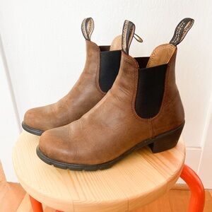 Blundstone Heeled Boots size 8.5